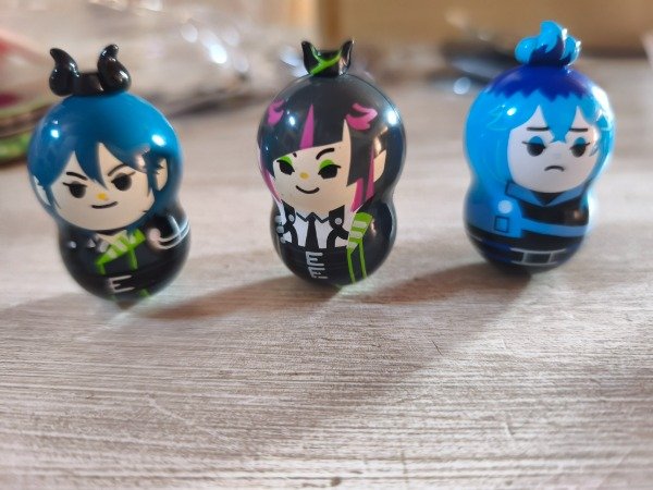 Producto - Twisted figures