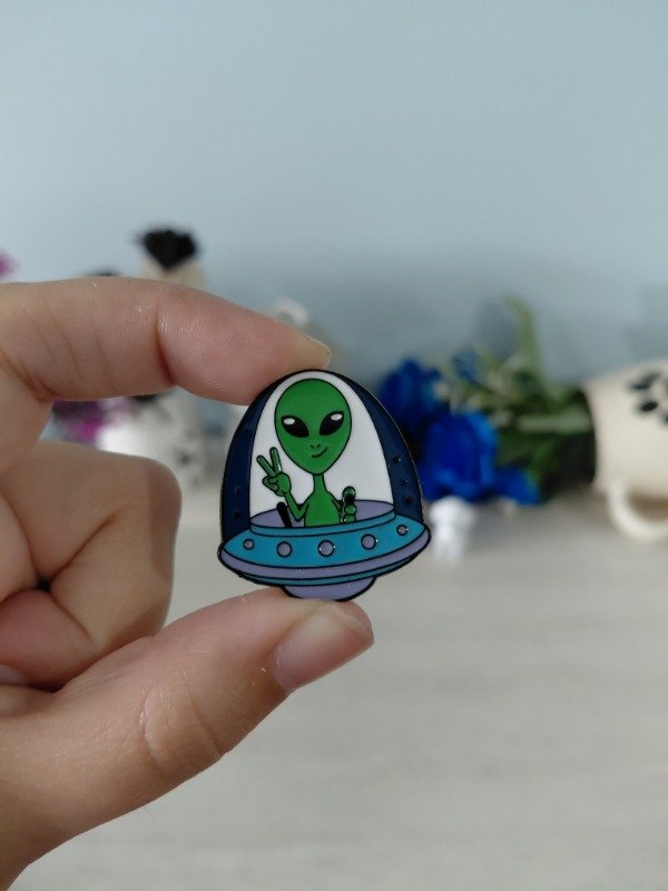 Producto - Pin metalizado - Alien #1524