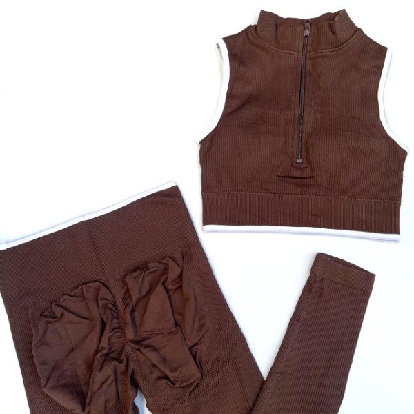 Producto - CONJUNTO MARRÓN Y BLANCO