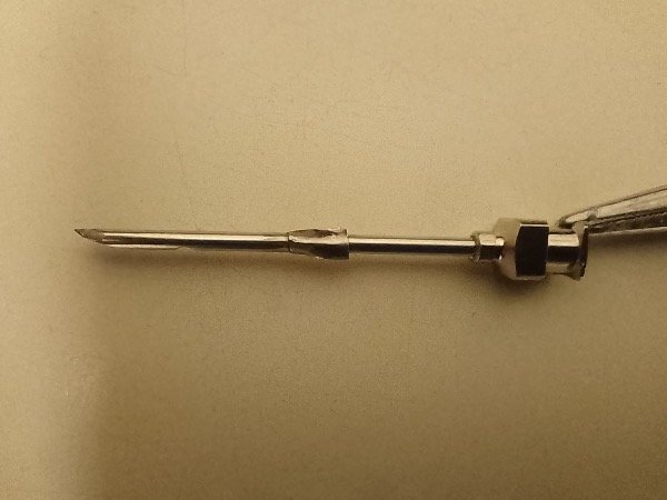 Producto - Aguja veterinaria con Retención