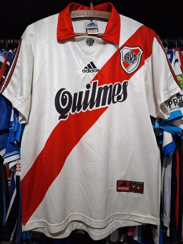 Producto - Camiseta de River 1999 TALLE 2