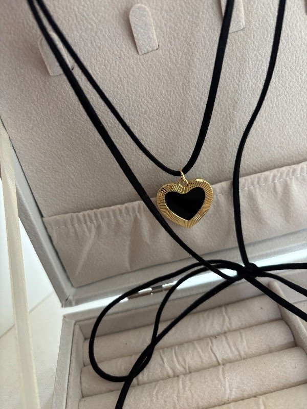 Producto - Choker corazón negro con dorado