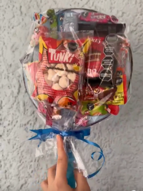 Producto - Paletas Gigante Todos los Personajes - 1