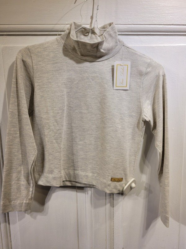 Producto - Polera VAN DIKE gris melange Nueva c/etiq Talle 16 años - PRECIO: 20X