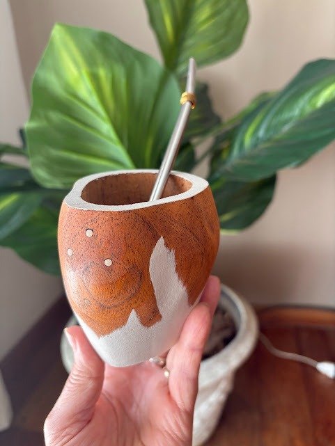 Producto - Mate Muu Algarrobo Premium