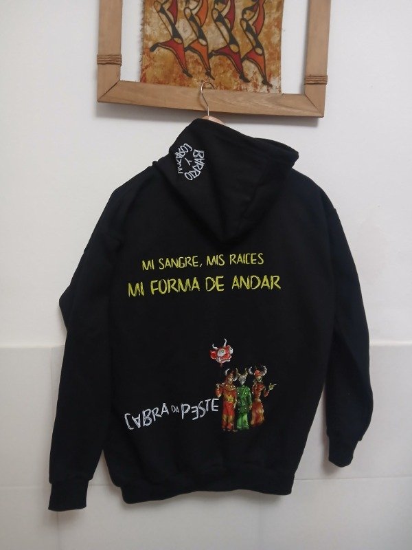 Producto - Buzo canguro Cabra Da Peste - 2