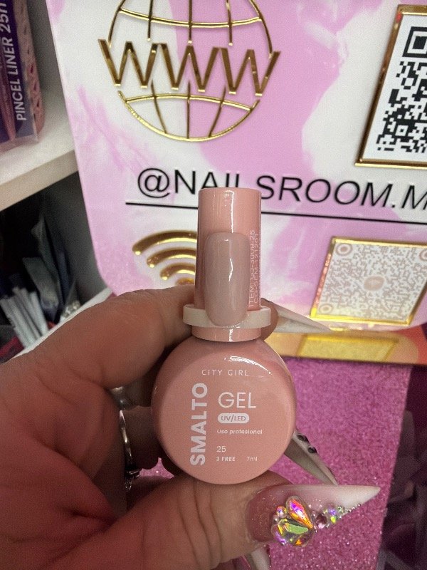Producto - Esmalte city N25 rosa nude super oferta