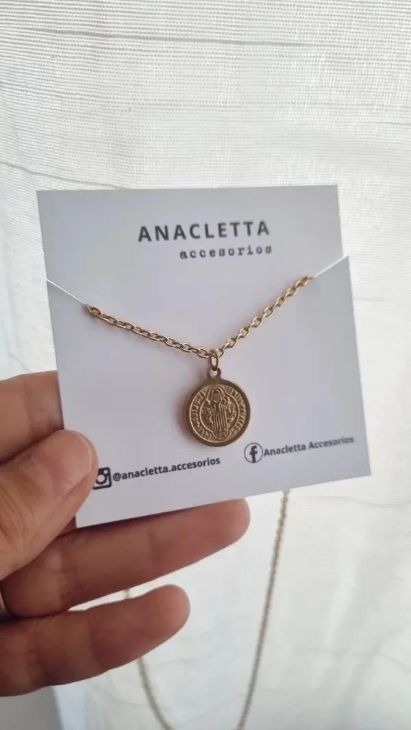 Producto - Gargantilla san benito metallita AD