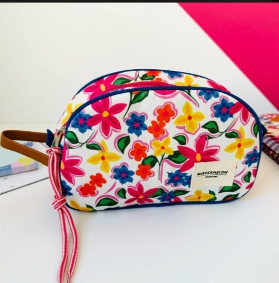 Producto - Neceser Oval flores