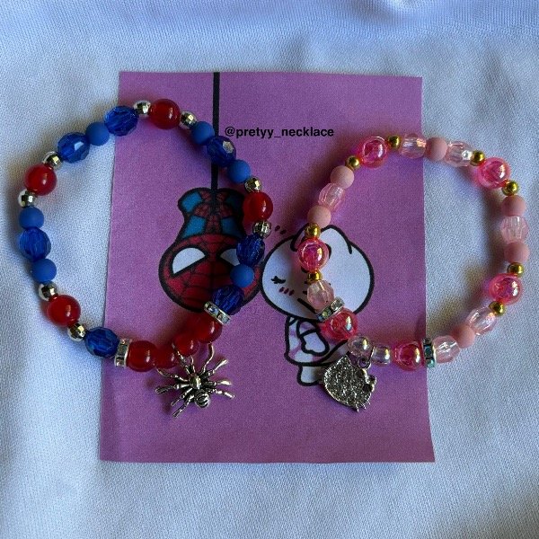 Producto - Pulseras de hello kitty y Spiderman