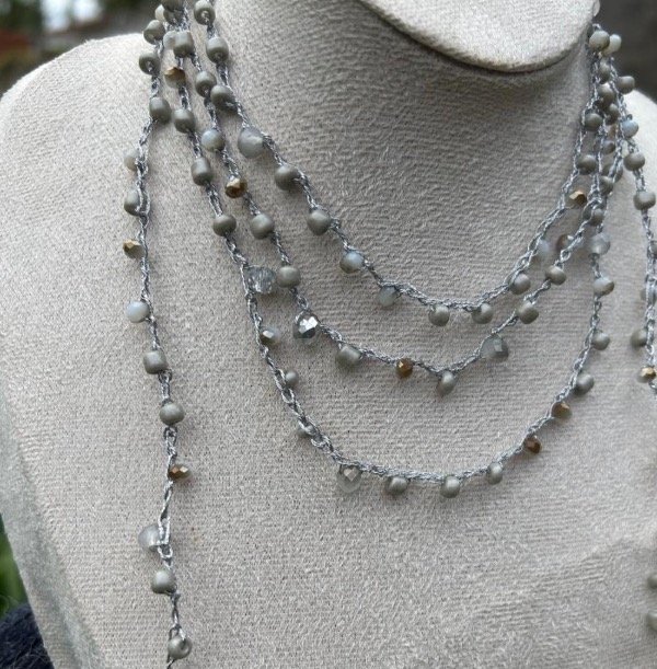 Producto - COLLAR VIBRA PLATEADO - gris