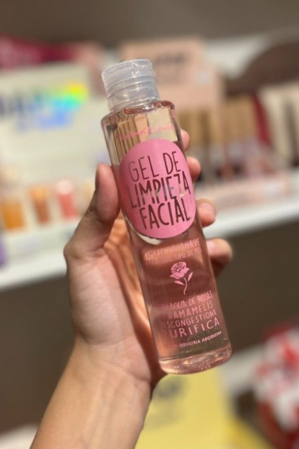 Producto - Gel de limpieza facial