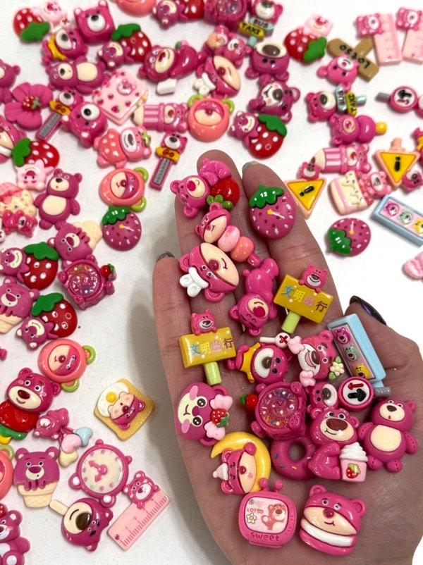 Producto - Charms de personajes A ELECCIÓN x 2000 unidades