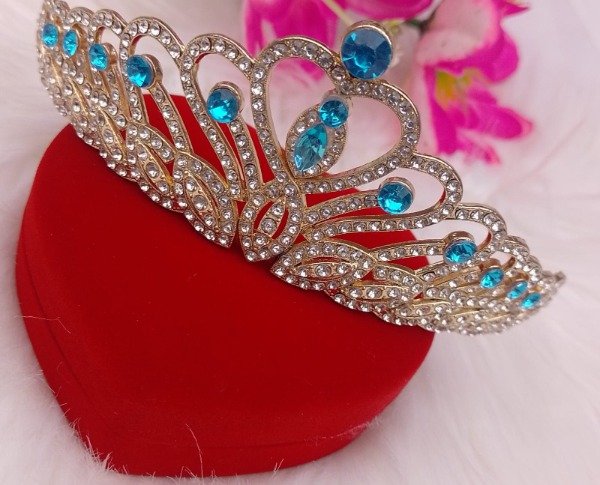 Producto - Tiara Strass metal alto 5 cm   celestee