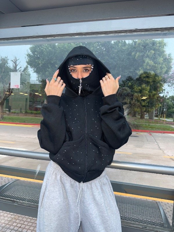 Producto - Campera strass pasamontañas corta