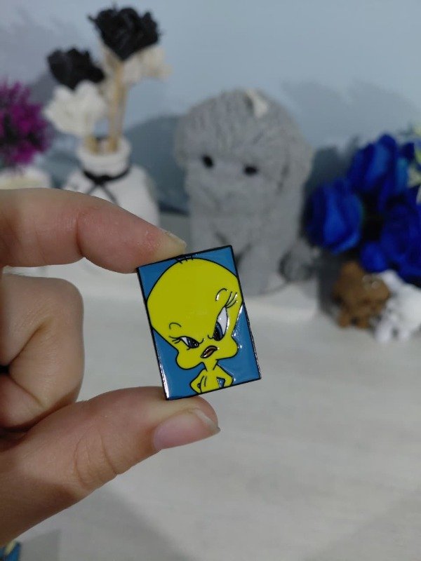 Producto - Pin metalizado - Piolín #0812