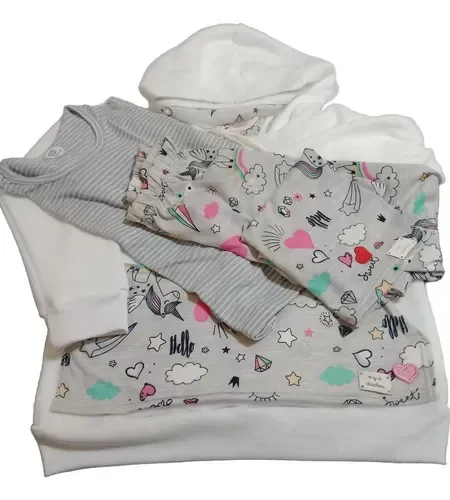 Producto - Conjunto en blanco y gris