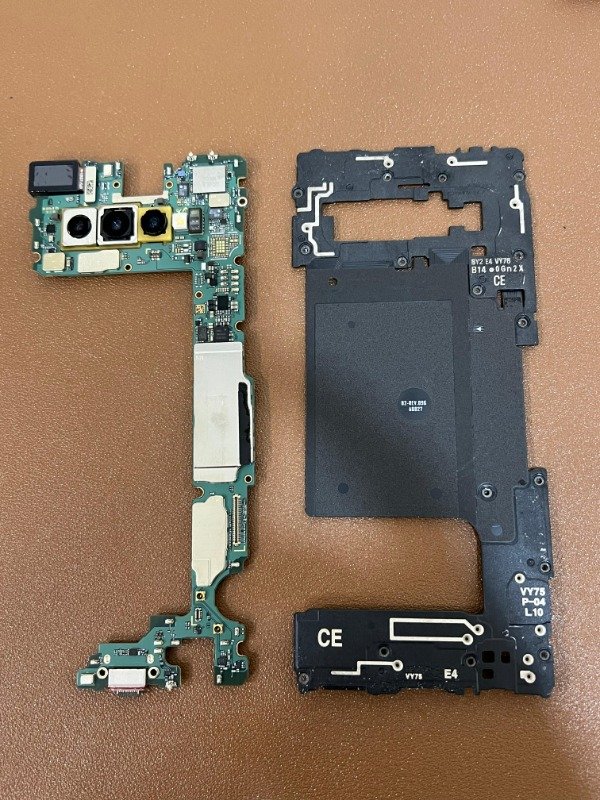 Producto - PLACA PRINCIPAL SAMSUNG S10 PLUS LIBRE + CAMARAS + FRAME COMPLETO