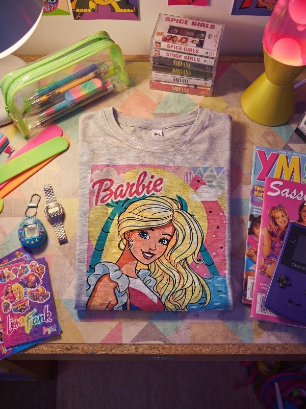 Producto - Remera Mujer Barbie Gris