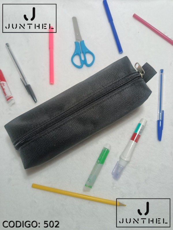 Producto - Cartuchera Negra (502)