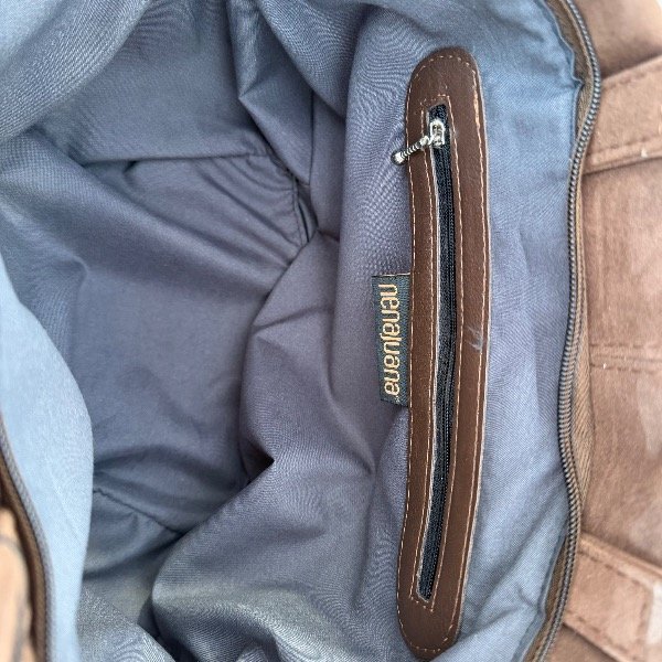 Producto - Cartera mediana símil gamuza - 6