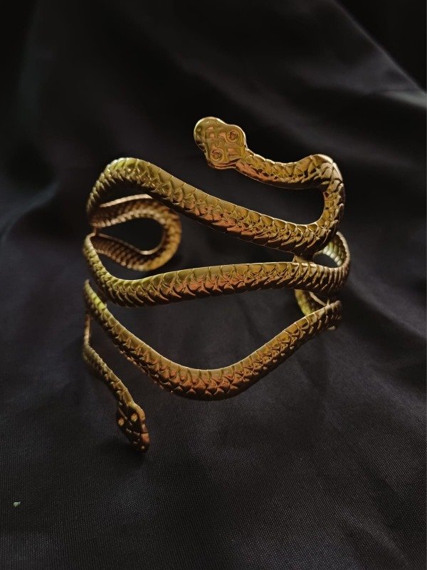 Producto - Brazalete vibora dorado