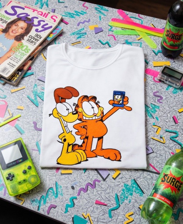 Producto - Remera Mujer Garfield y Oddie
