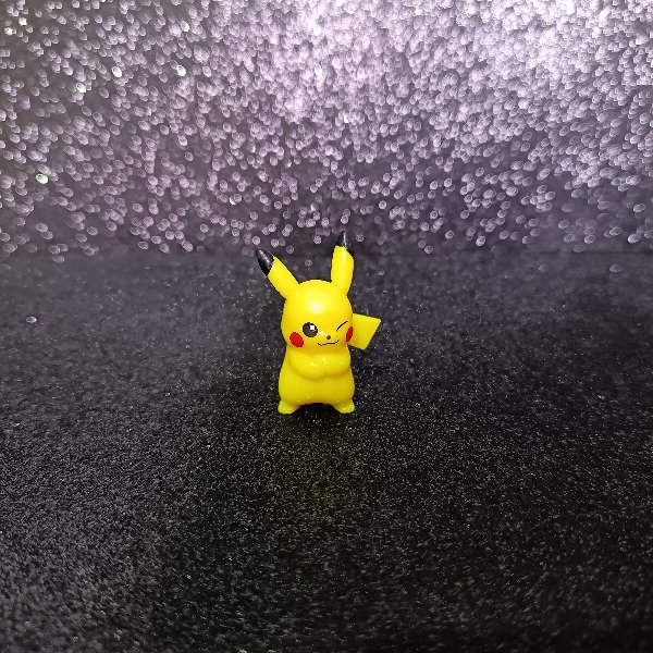 Producto - Pikachu (brazos cruzados) BATHBOMB BANDAI