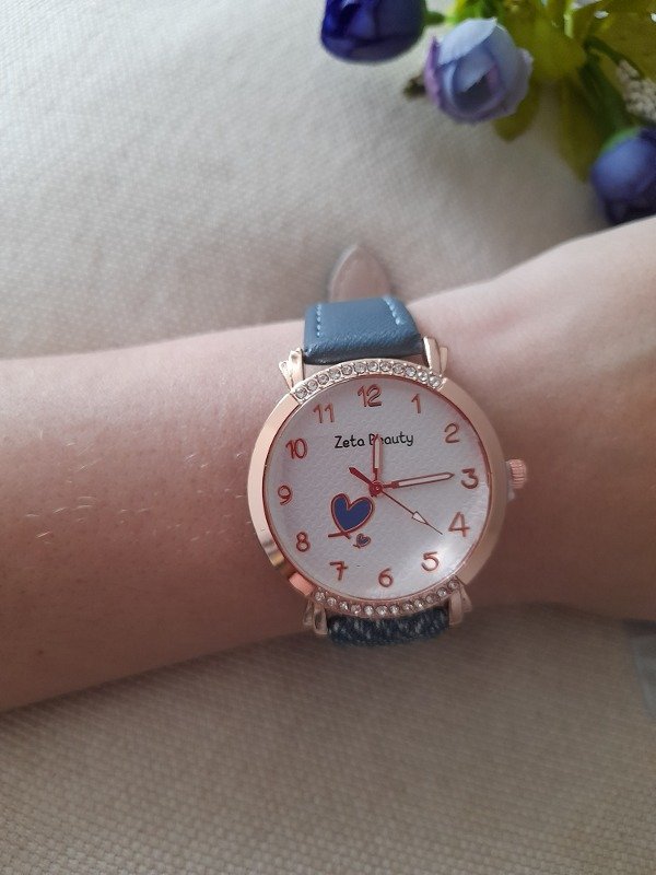 Producto - reloj celeste corazon