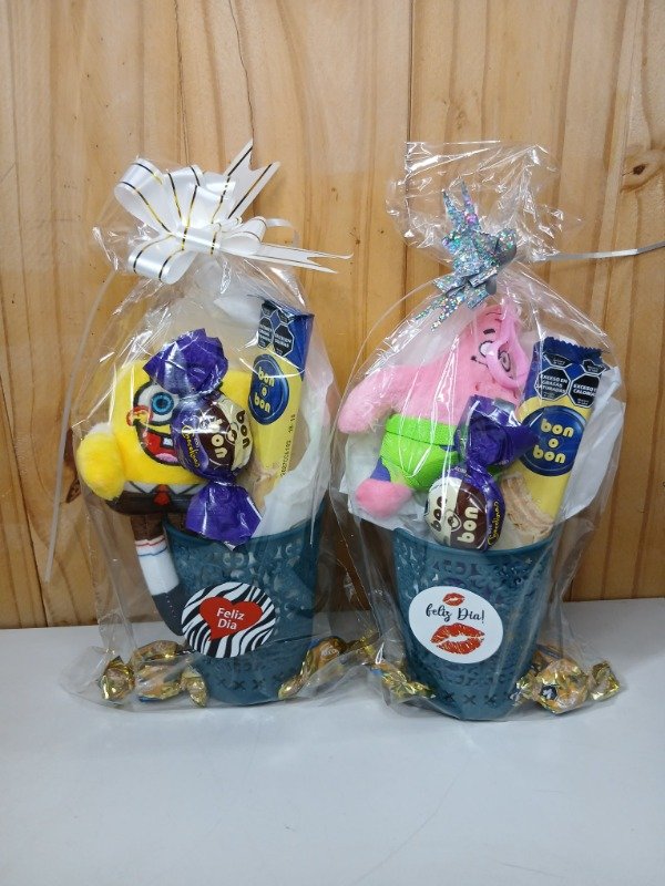 Producto - Llavero + golosina