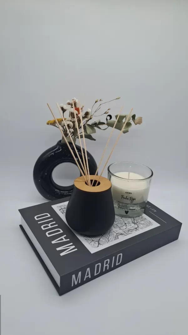 Producto - Difusor Cónico Negro Mate