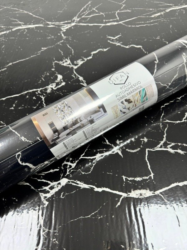 Producto - Rollo Autoadhesivo Simil Marmol Brillante 1,2 x 3 M Negro Veteado Blanco