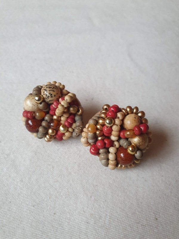 Producto - Aros Clips 60s Terracota Arena y Oro