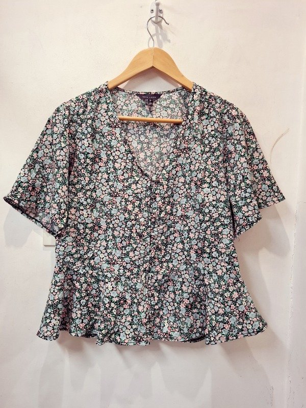 Producto - Blusa floreada New Look