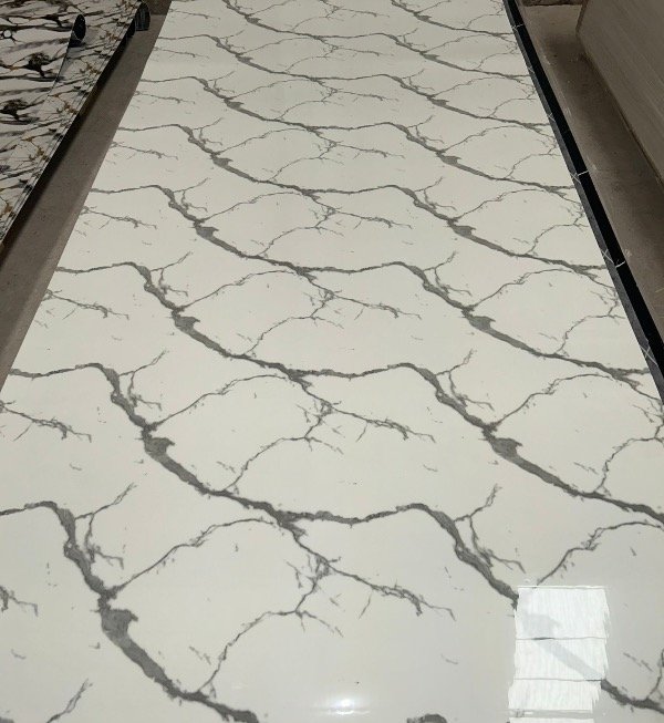 Producto - PLACA AUTOADHESIVA SIMIL MARMOL BLANCA