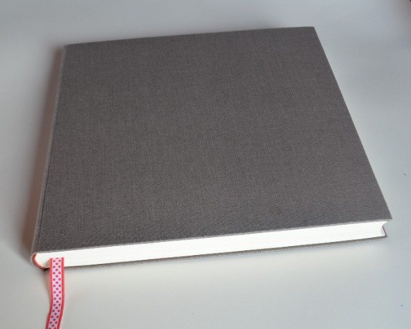 Producto - Cuaderno GRIS - ROJO