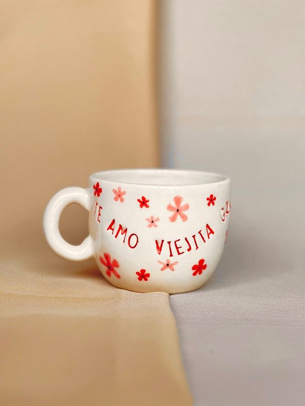 Producto - Tazones artesanales- Gracias viejita - flores rojas/rosas