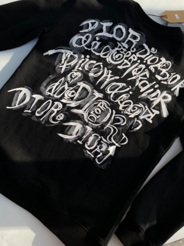 Producto - Buzo importado Dior liviano - 2