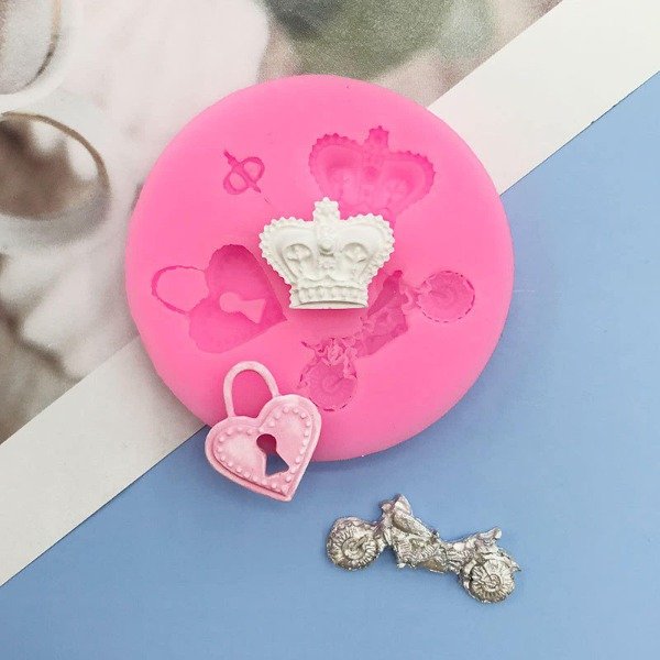 Producto - Molde corona corazón moto D041