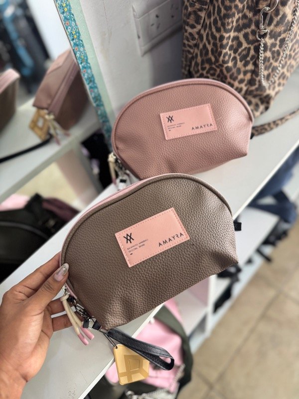 Producto - Billeteras Amayra Handbags