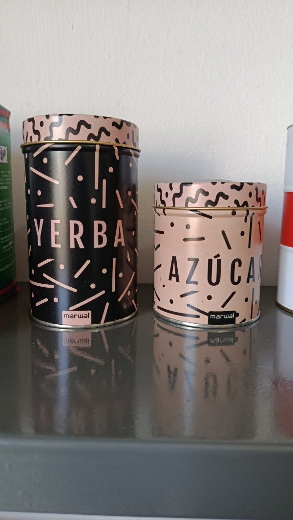Producto - Set de latas yerba/azucar rosa