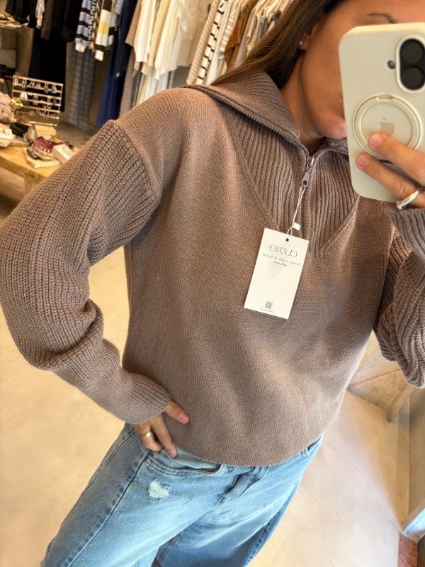 Producto - Sweater Cuello Alto