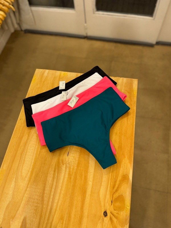 Producto - colaless tiro alto