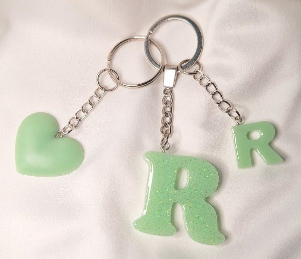 Producto - Llavero letra "R"