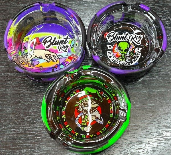 Producto - Ceniceros Blunt Rey de Vidrio y Silicona