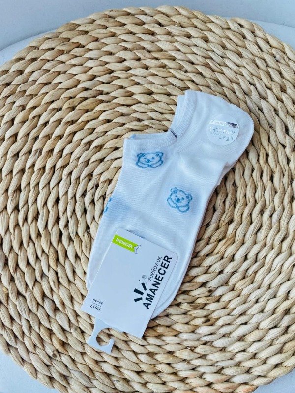 Producto - Medias blancas con osito celestes