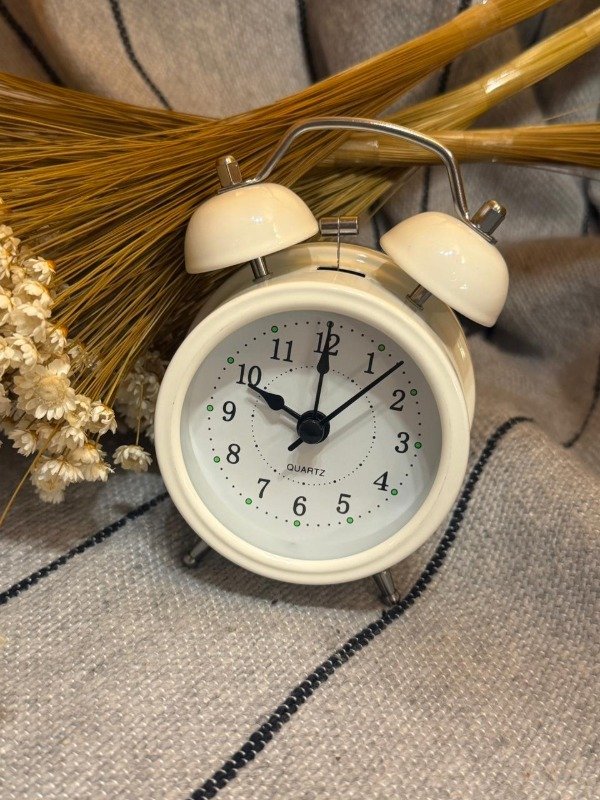 Producto - Reloj despertador chico 12 cm - (Efectivo: 18.000)