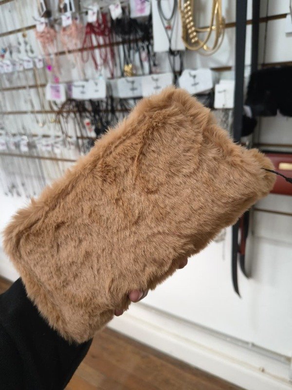 Producto - Billetera peluche marron