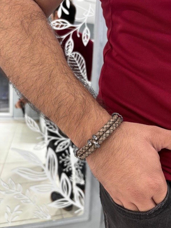 Producto - Pulsera doble de cuero marrón con cierre de acero