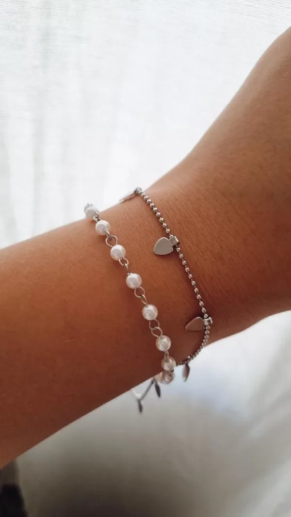 Producto - Pulsera doble perlas y corazones chatos Aq